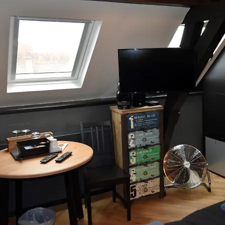 De Gusto سخيدام