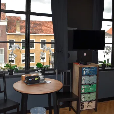 De Gusto بيت ضيافة